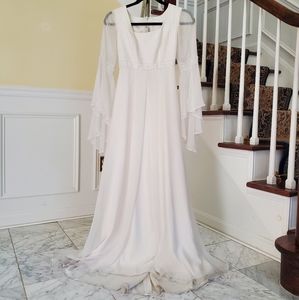 St. Patrick Wedding Dress Bell Sleeves